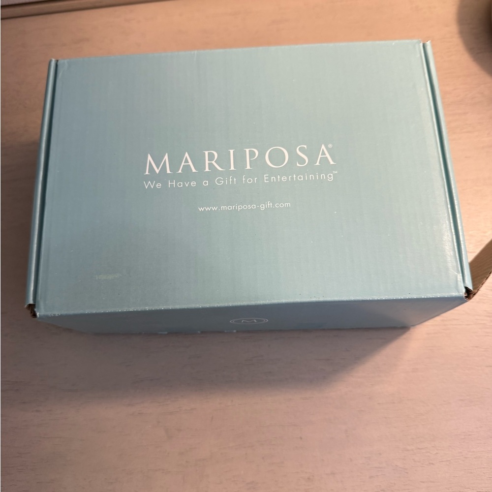 Mariposa classic Creamer and Sugar Set - Picture 3 of 5